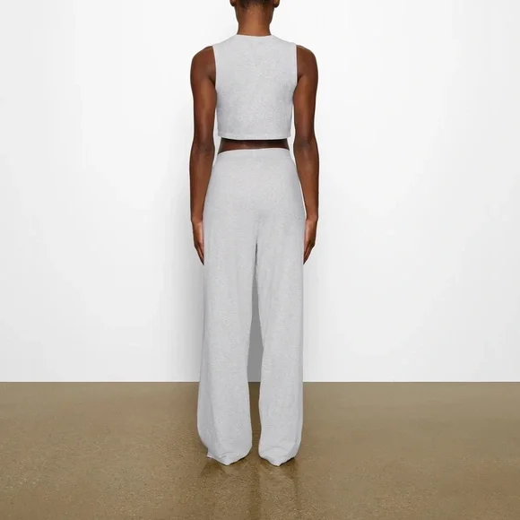 SKIMS NWT Boyfriend Loose Pant Light Heather Gray Size XS Elastic Waist Lounge - Picture 3 of 6